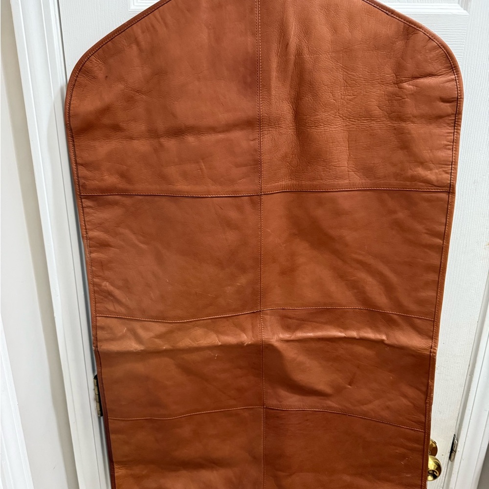 PriceWaterhouse Coopers Men's Tan Leather Garment Bag